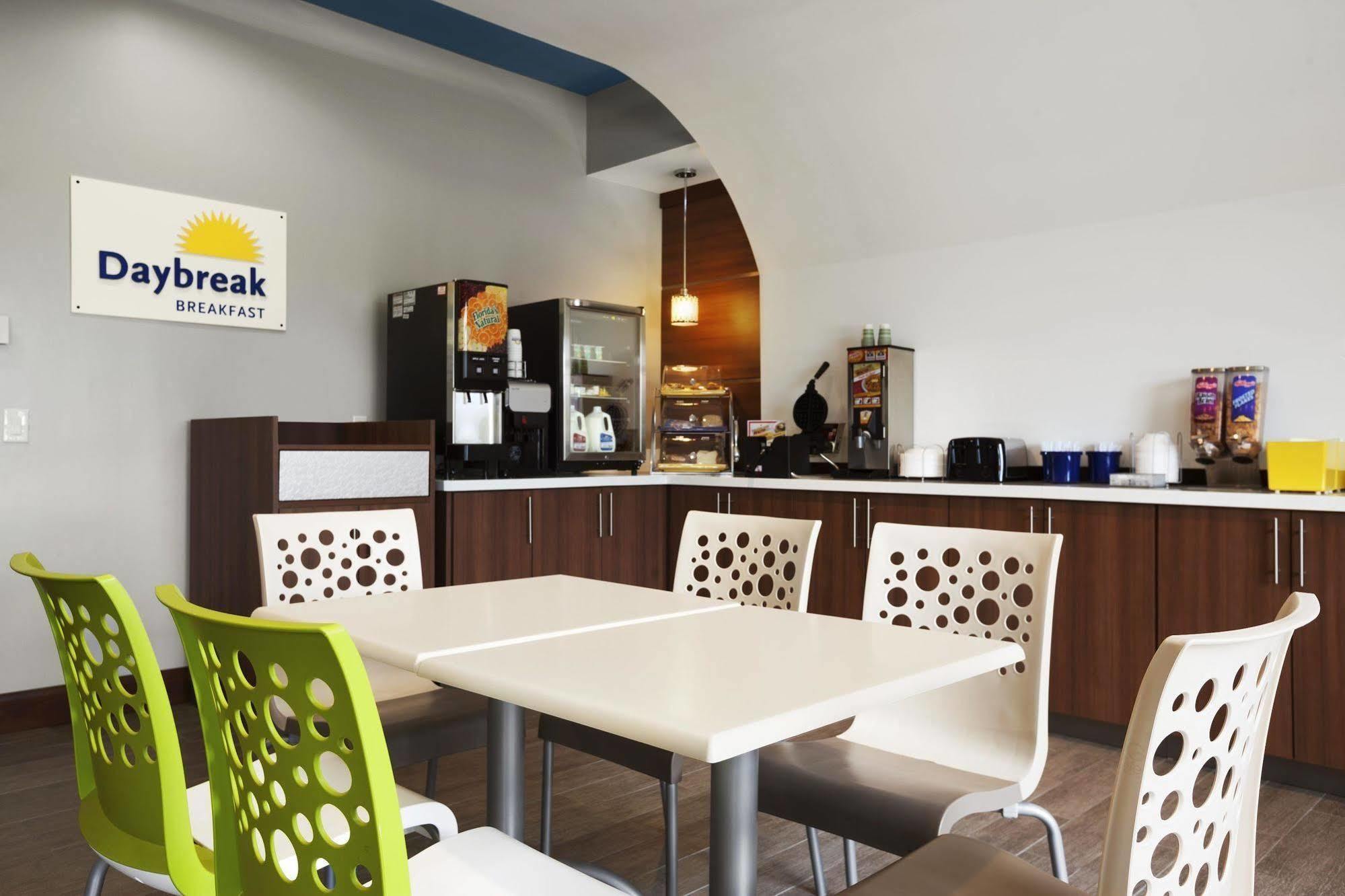 Days Inn & Suites By Wyndham Houston North-Spring Westfield Luaran gambar